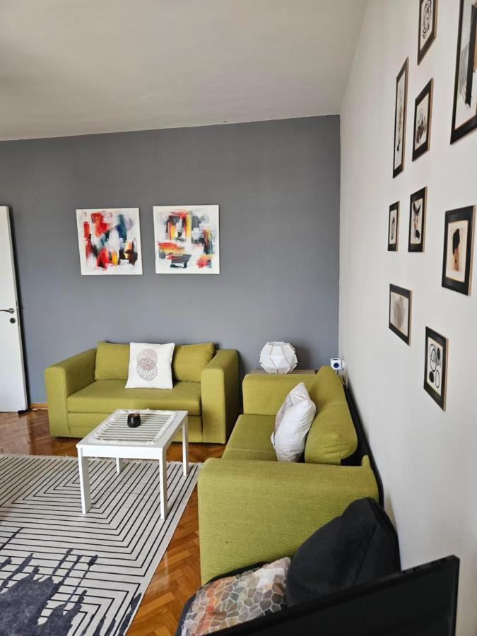 Cosy Apartment In The Heart Of Skopje Exterior photo